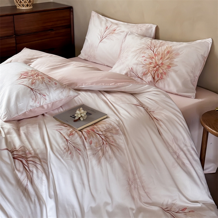 91家纺网 家纺一手货源 找家纺 绒棉世家 2025新款60贡缎数码印花长绒棉全棉四件套 茶山露水