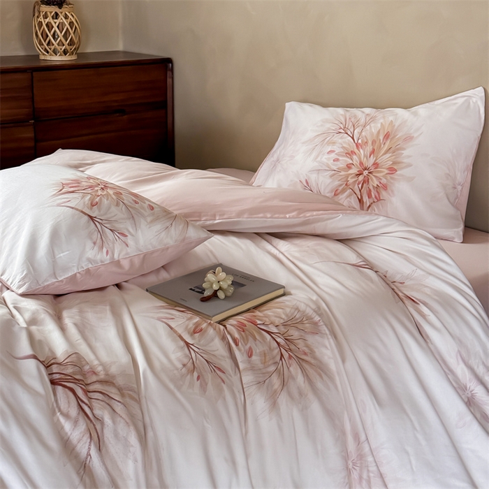 91家纺网 家纺一手货源 找家纺 绒棉世家 2025新款60贡缎数码印花长绒棉全棉四件套 茶山露水