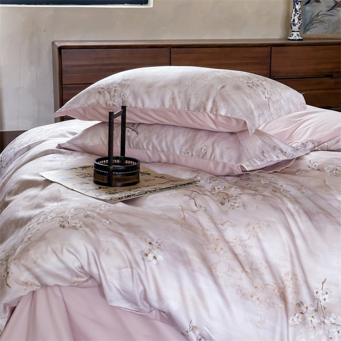 91家纺网 家纺一手货源 找家纺 绒棉世家 2025新款60贡缎数码印花长绒棉全棉四件套 倾城花恋