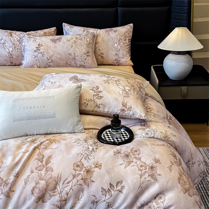 91家纺网 家纺一手货源 找家纺 绒棉世家 2025新款60贡缎数码印花长绒棉全棉四件套 秀花