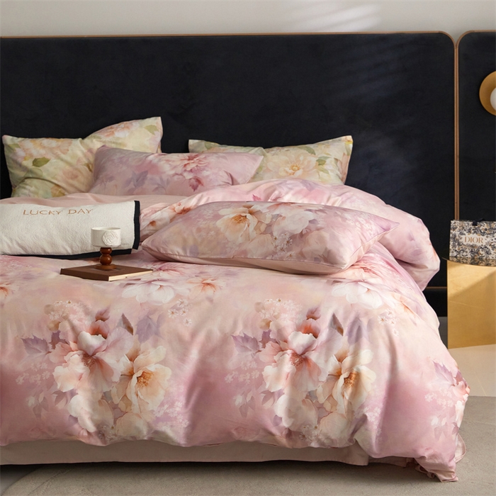 91家纺网 家纺一手货源 找家纺 绒棉世家 2025新款60贡缎数码印花长绒棉全棉四件套 繁花粉