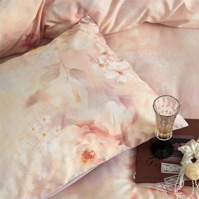 91家纺网 家纺一手货源 找家纺 绒棉世家 2025新款60贡缎数码印花长绒棉全棉四件套 繁花紫