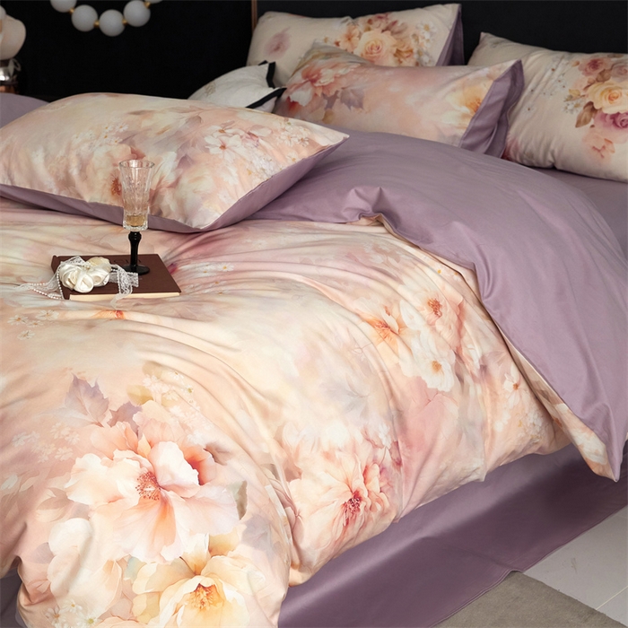 91家纺网 家纺一手货源 找家纺 绒棉世家 2025新款60贡缎数码印花长绒棉全棉四件套 繁花紫