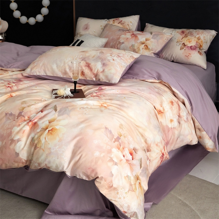 91家纺网 家纺一手货源 找家纺 绒棉世家 2025新款60贡缎数码印花长绒棉全棉四件套 繁花紫