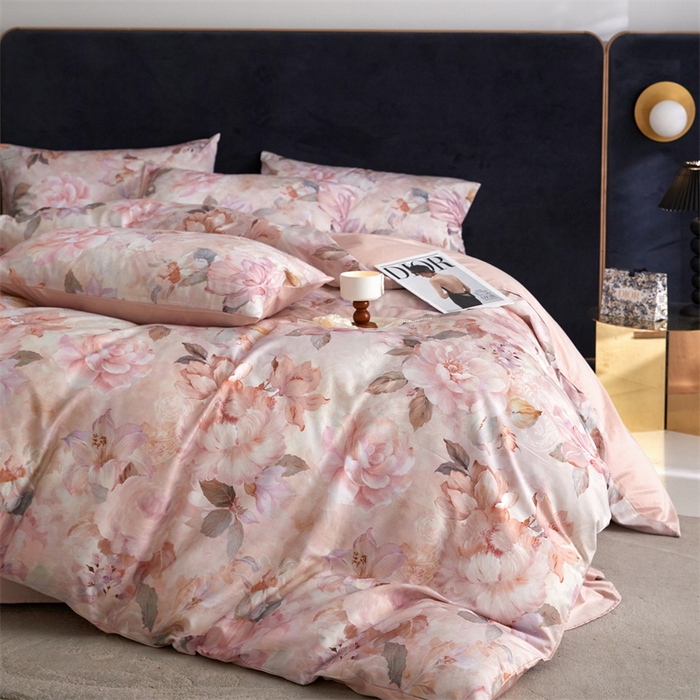 91家纺网 家纺一手货源 找家纺 绒棉世家 2025新款60贡缎数码印花长绒棉全棉四件套 花开半夏