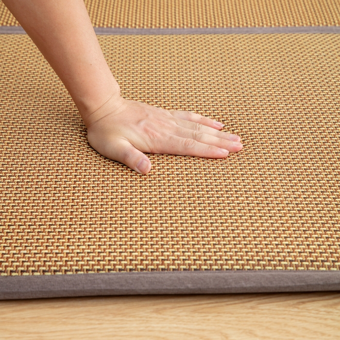 91家纺网 家纺一手货源 找家纺 北辰 2025新款席子凉席拼接地垫可折叠床垫床边垫打地铺神器 流金岁月