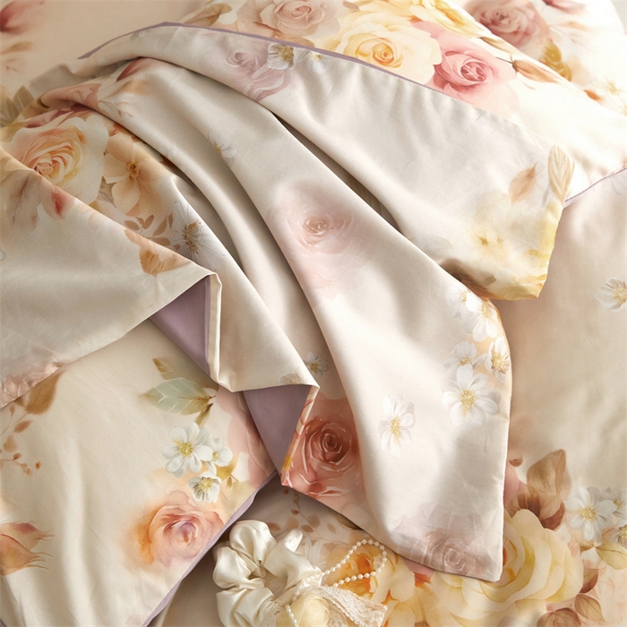 91家纺网 家纺一手货源 找家纺 绒棉世家 2025新款60贡缎数码印花长绒棉全棉四件套 蔷薇紫