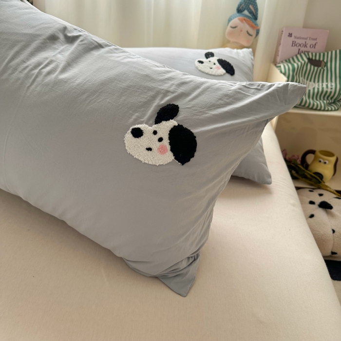 91家纺网 家纺一手货源 找家纺 百寐 2025年学生季宿舍枕套毛巾绣非纯棉枕芯保护防尘套48*74cm 蓝灰狗狗
