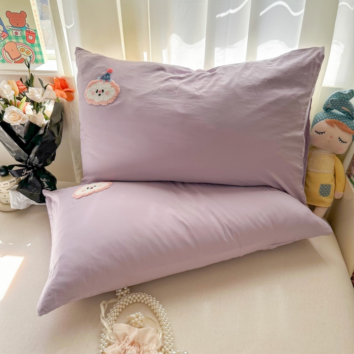 91家纺网 家纺一手货源 找家纺 百寐 2025年学生季宿舍枕套毛巾绣非纯棉枕芯保护防尘套48*74cm 紫云朵