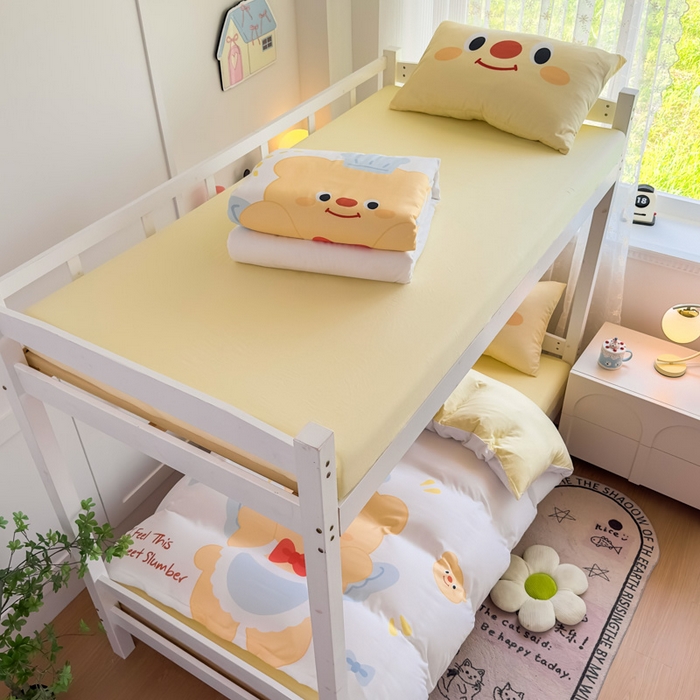 91家纺网 家纺一手货源 找家纺 海岛哥哥 2025新款开学季亲肤舒适超柔云朵棉四件套-学生款大耳朵系列 大耳朵-芝士小熊