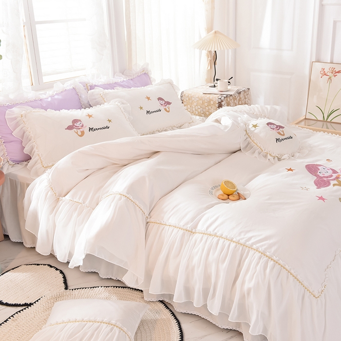 91家纺网 家纺一手货源 找家纺 花香四季家纺 2025新款13376纯棉贴布刺绣雪纺纱四件套-人鱼小姐  人鱼小姐白