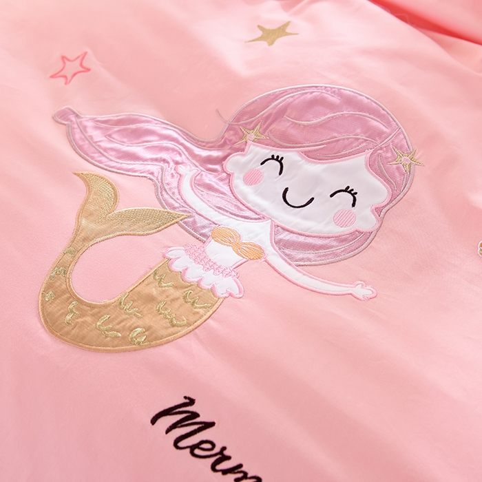 91家纺网 家纺一手货源 找家纺 花香四季家纺 2025新款13376纯棉贴布刺绣雪纺纱四件套-人鱼小姐  人鱼小姐粉