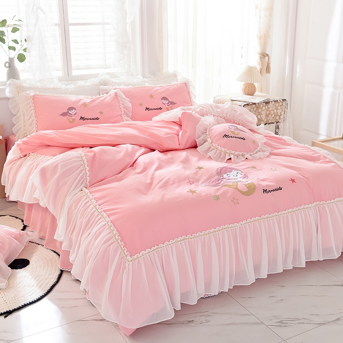 91家纺网 家纺一手货源 找家纺 花香四季家纺 2025新款13376纯棉贴布刺绣雪纺纱四件套-人鱼小姐  人鱼小姐粉