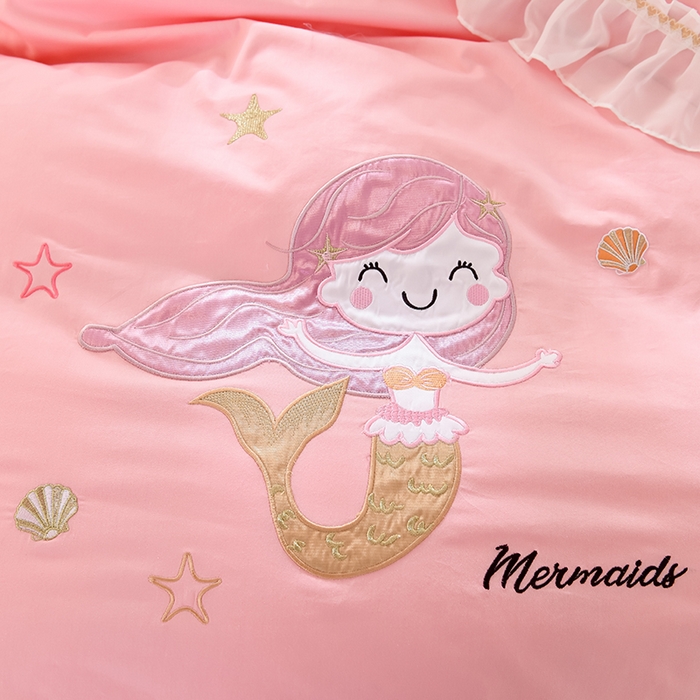 91家纺网 家纺一手货源 找家纺 花香四季家纺 2025新款13376纯棉贴布刺绣雪纺纱四件套-人鱼小姐  人鱼小姐粉