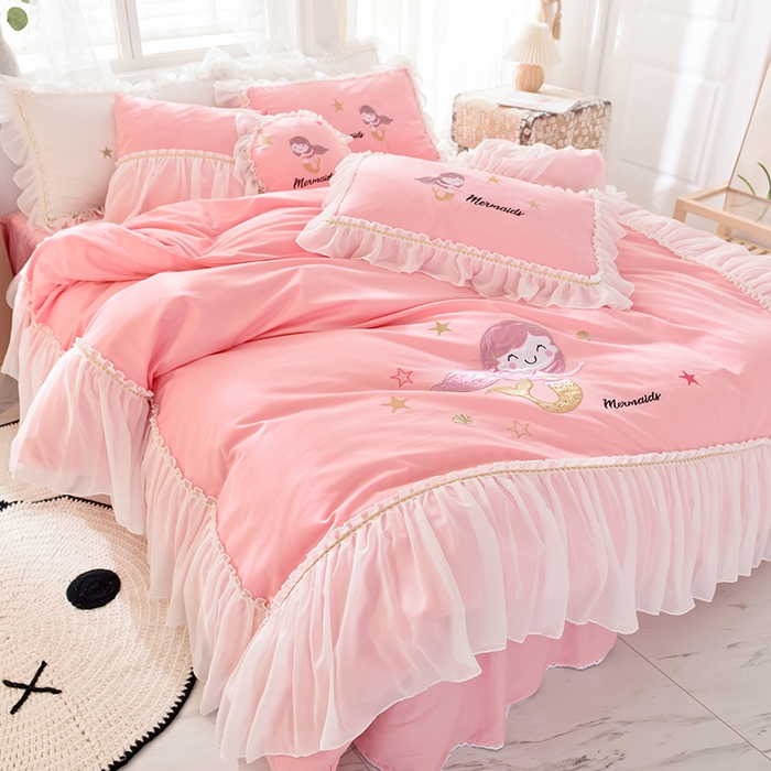 91家纺网 家纺一手货源 找家纺 花香四季家纺 2025新款13376纯棉贴布刺绣雪纺纱四件套-人鱼小姐  人鱼小姐粉