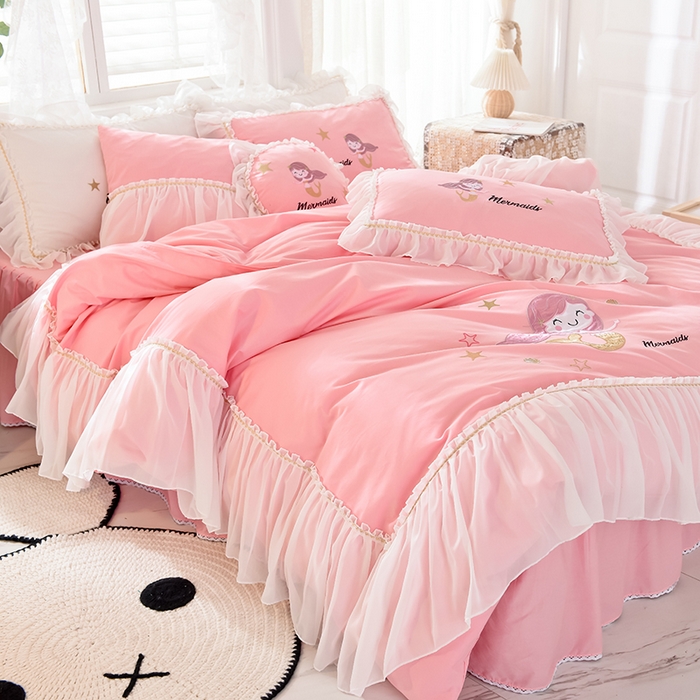 91家纺网 家纺一手货源 找家纺 花香四季家纺 2025新款13376纯棉贴布刺绣雪纺纱四件套-人鱼小姐  人鱼小姐粉