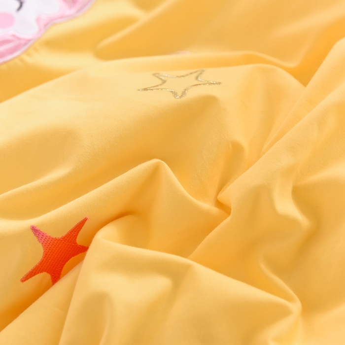 91家纺网 家纺一手货源 找家纺 花香四季家纺 2025新款13376纯棉贴布刺绣雪纺纱四件套-人鱼小姐  人鱼小姐姜黄