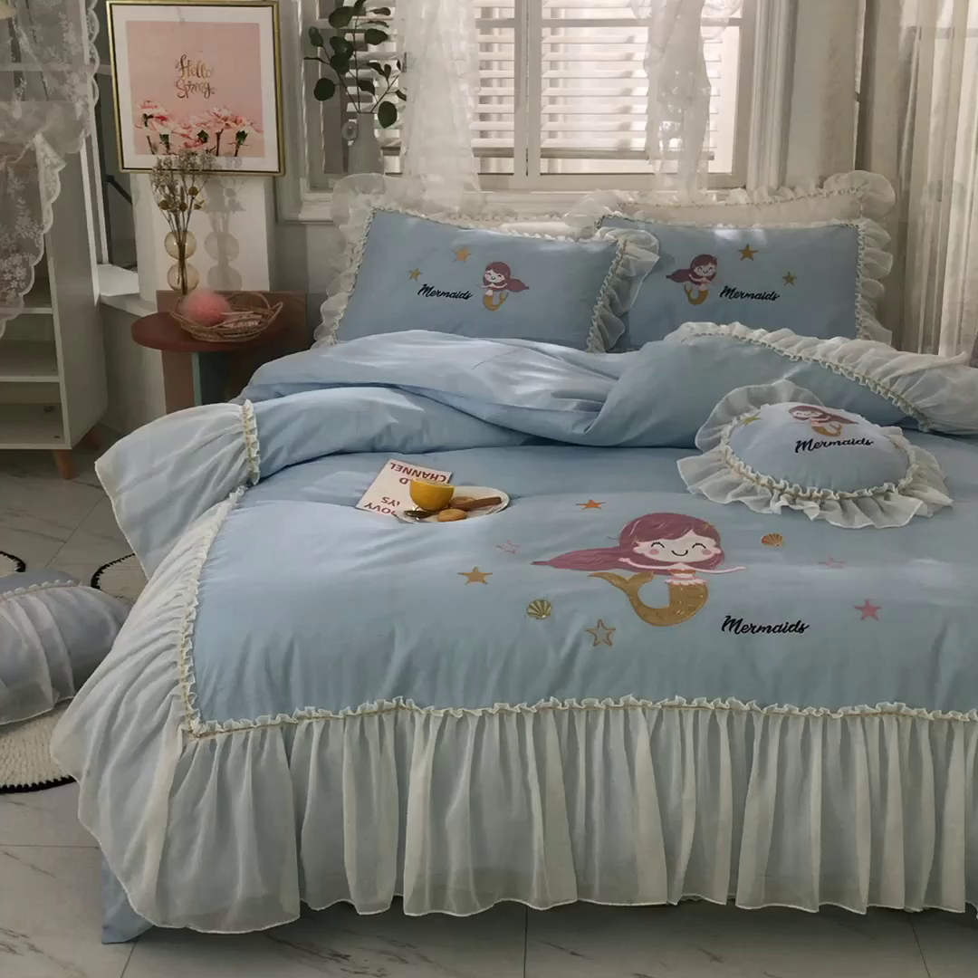 91家纺网 家纺一手货源 找家纺 花香四季家纺 2025新款13376纯棉贴布刺绣雪纺纱四件套-人鱼小姐  人鱼小姐蓝