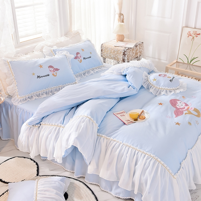 91家纺网 家纺一手货源 找家纺 花香四季家纺 2025新款13376纯棉贴布刺绣雪纺纱四件套-人鱼小姐  人鱼小姐蓝