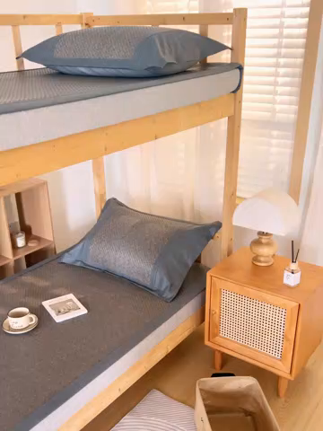 91家纺网 家纺一手货源 找家纺 （总）鑫琪莱家纺 2025新款学生PE凉感藤席