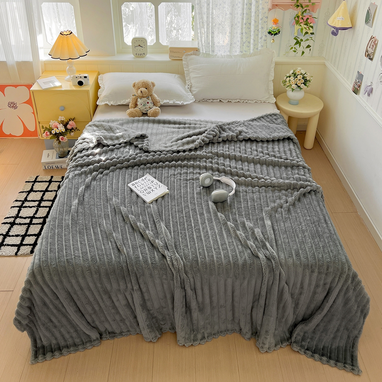 91家纺网 家纺一手货源 找家纺 （总）耀悦家纺 2025新款高克重双面兔兔绒毛毯-柔梦系列一件代发外贸