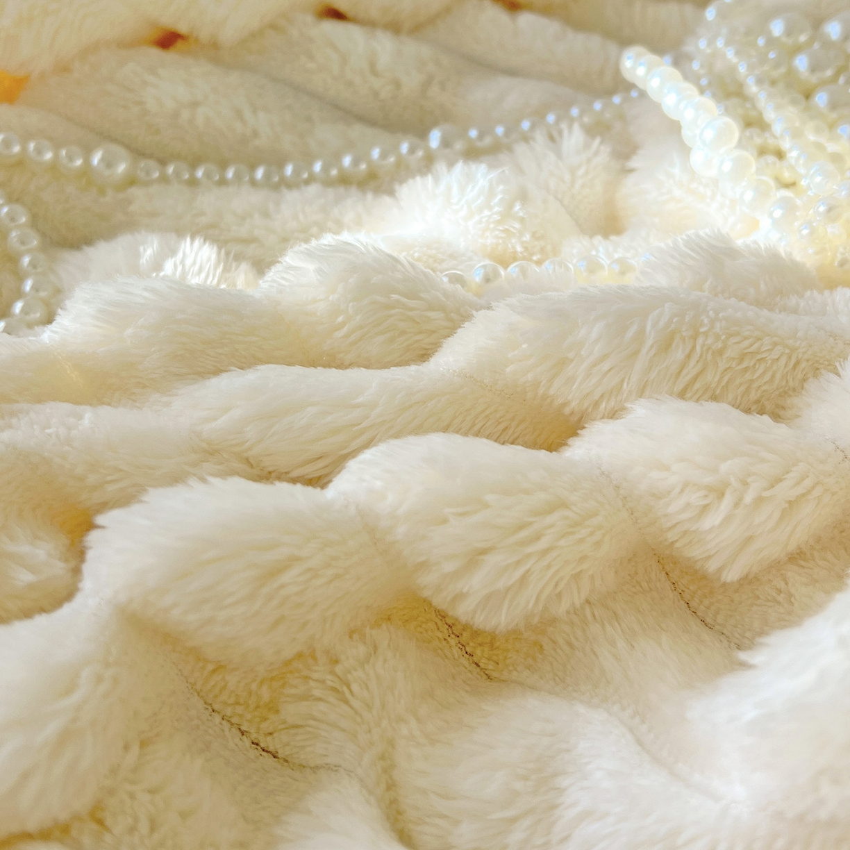 91家纺网 家纺一手货源 找家纺 （总）耀悦家纺 2025新款高克重双面兔兔绒毛毯-柔梦系列一件代发外贸