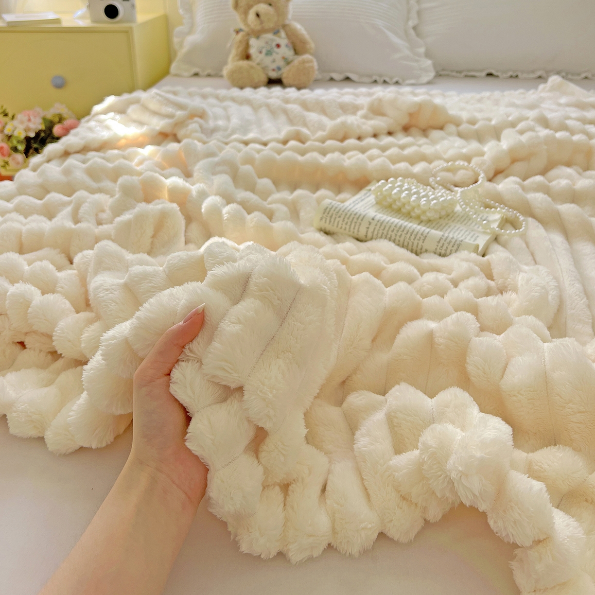 91家纺网 家纺一手货源 找家纺 （总）耀悦家纺 2025新款高克重双面兔兔绒毛毯-柔梦系列一件代发外贸