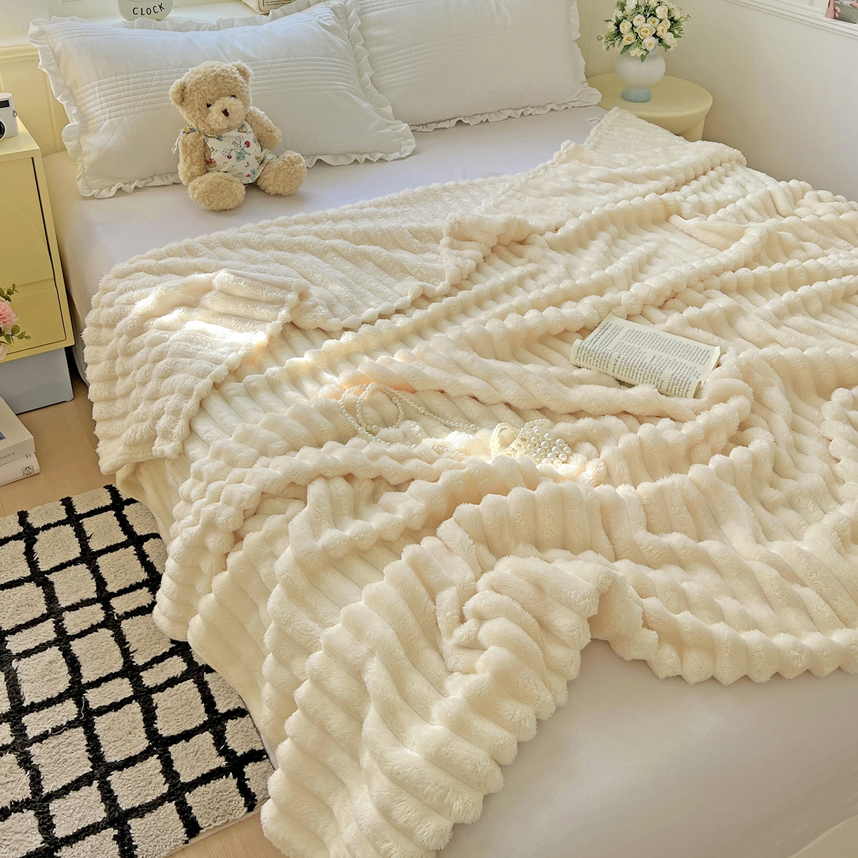 91家纺网 家纺一手货源 找家纺 （总）耀悦家纺 2025新款高克重双面兔兔绒毛毯-柔梦系列一件代发外贸