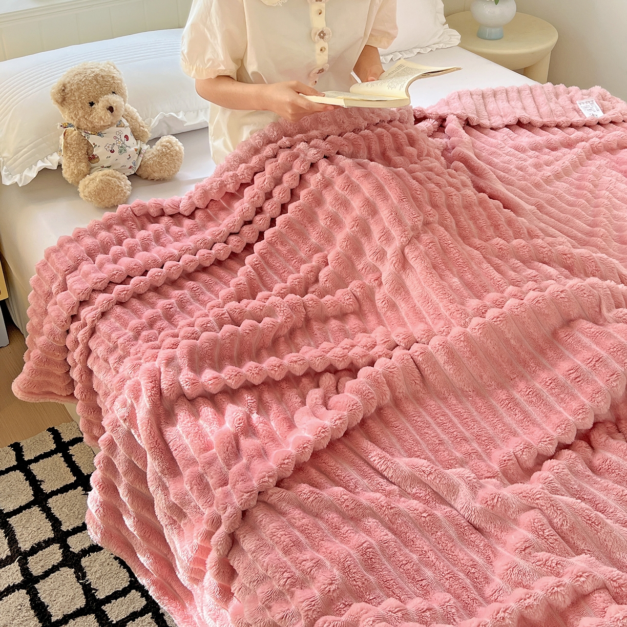 91家纺网 家纺一手货源 找家纺 耀悦家纺 2025新款高克重双面兔兔绒毛毯-柔梦系列一件代发外贸 柔梦-豆沙