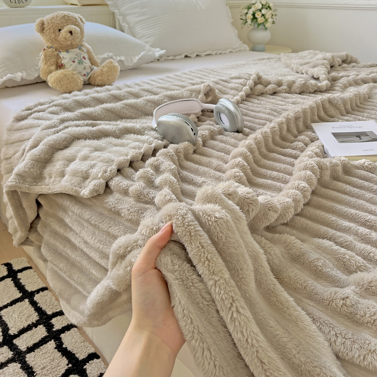 91家纺网 家纺一手货源 找家纺 耀悦家纺 2025新款高克重双面兔兔绒毛毯-柔梦系列一件代发外贸 柔梦-沙漠灰