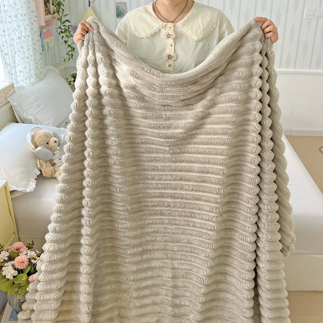 91家纺网 家纺一手货源 找家纺 耀悦家纺 2025新款高克重双面兔兔绒毛毯-柔梦系列一件代发外贸 柔梦-沙漠灰