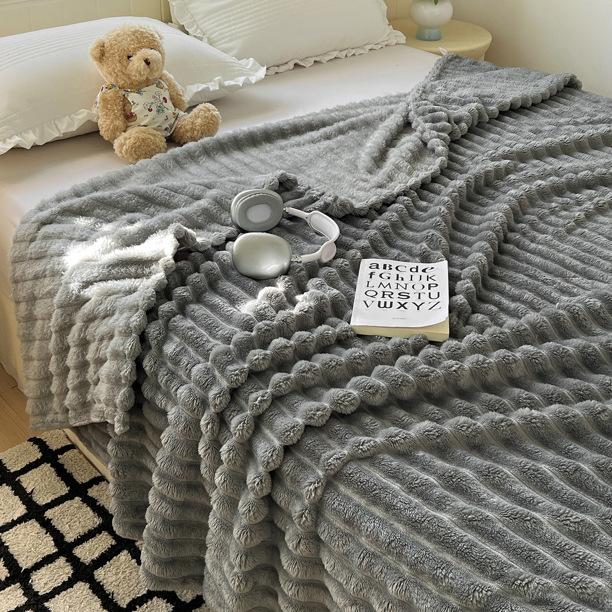 91家纺网 家纺一手货源 找家纺 耀悦家纺 2025新款高克重双面兔兔绒毛毯-柔梦系列一件代发外贸 柔梦-星空灰