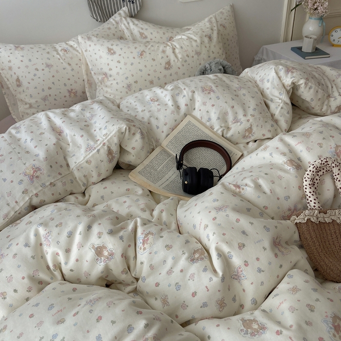 91家纺网 家纺一手货源 找家纺 六巷胡同 2025新款INS卡通A类全棉纯棉双层纱四件套学生季三件套 双层纱-野花彩蝶喵