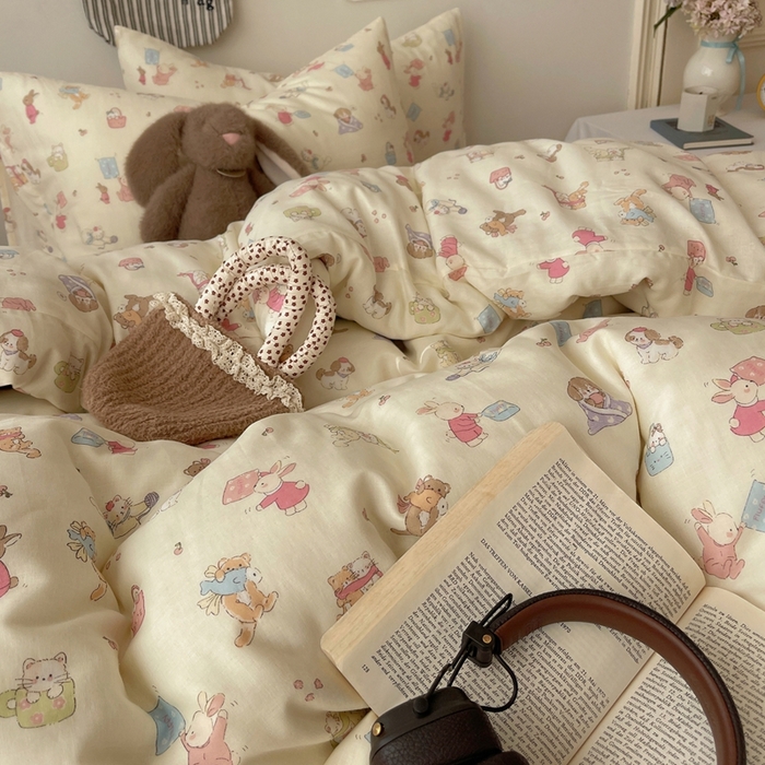 91家纺网 家纺一手货源 找家纺 六巷胡同 2025新款INS卡通A类全棉纯棉双层纱四件套学生季三件套 双层纱-贪玩动物园