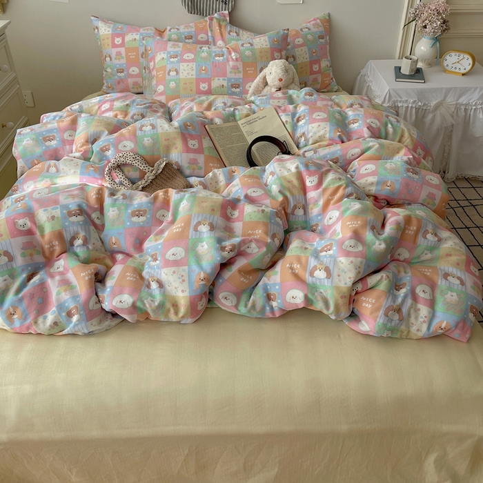 91家纺网 家纺一手货源 找家纺 六巷胡同 2025新款INS卡通A类全棉纯棉双层纱四件套学生季三件套 双层纱-假日妙趣犬