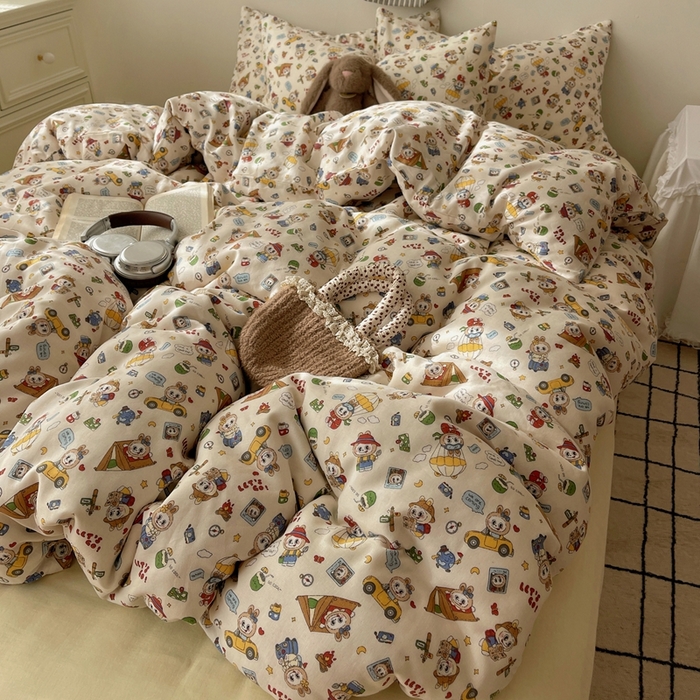 91家纺网 家纺一手货源 找家纺 六巷胡同 2025新款INS卡通A类全棉纯棉双层纱四件套学生季三件套 双层纱-布布旅行团