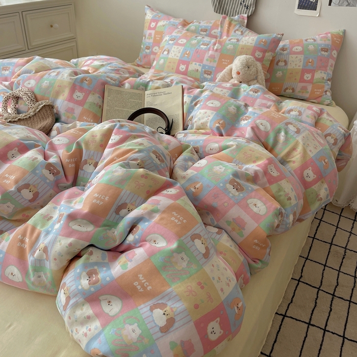 91家纺网 家纺一手货源 找家纺 六巷胡同 2025新款INS卡通A类全棉纯棉双层纱四件套学生季三件套 双层纱-假日妙趣犬