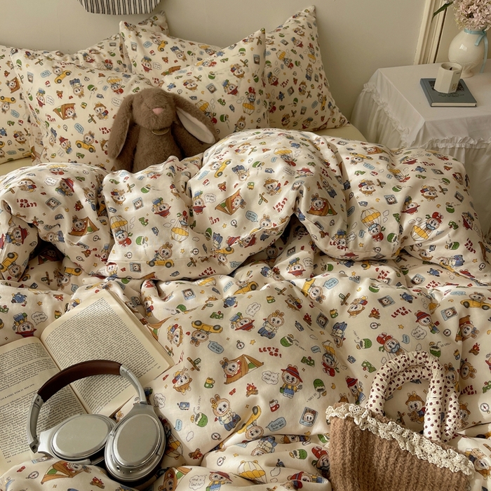 91家纺网 家纺一手货源 找家纺 六巷胡同 2025新款INS卡通A类全棉纯棉双层纱四件套学生季三件套 双层纱-布布旅行团