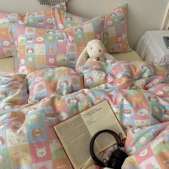 91家纺网 家纺一手货源 找家纺 六巷胡同 2025新款INS卡通A类全棉纯棉双层纱四件套学生季三件套 双层纱-假日妙趣犬