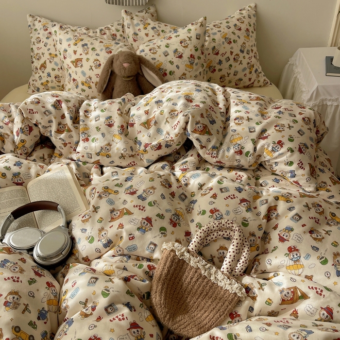 91家纺网 家纺一手货源 找家纺 六巷胡同 2025新款INS卡通A类全棉纯棉双层纱四件套学生季三件套 双层纱-布布旅行团