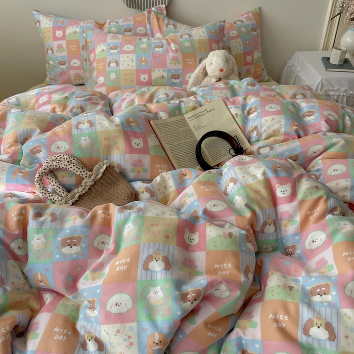 91家纺网 家纺一手货源 找家纺 六巷胡同 2025新款INS卡通A类全棉纯棉双层纱四件套学生季三件套 双层纱-假日妙趣犬