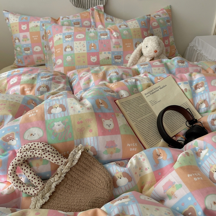 91家纺网 家纺一手货源 找家纺 六巷胡同 2025新款INS卡通A类全棉纯棉双层纱四件套学生季三件套 双层纱-假日妙趣犬