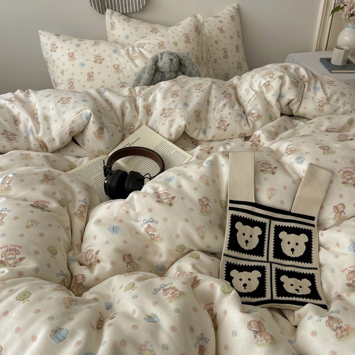 91家纺网 家纺一手货源 找家纺 六巷胡同 2025新款INS卡通A类全棉纯棉双层纱四件套学生季三件套 双层纱-公园萝莉犬