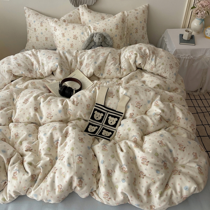 91家纺网 家纺一手货源 找家纺 六巷胡同 2025新款INS卡通A类全棉纯棉双层纱四件套学生季三件套 双层纱-公园萝莉犬