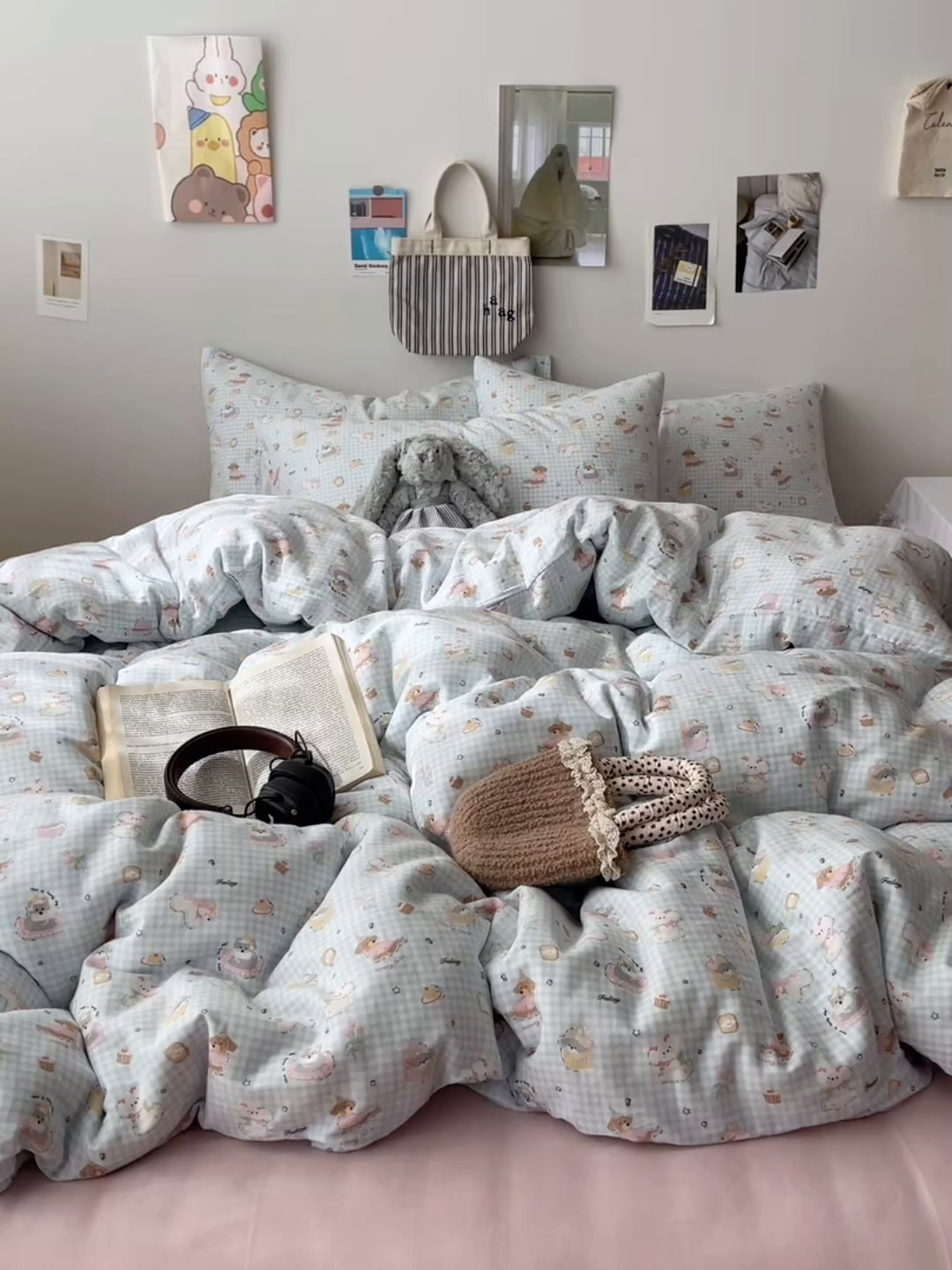 91家纺网 家纺一手货源 找家纺 六巷胡同 2025新款INS卡通A类全棉纯棉双层纱四件套学生季三件套 双层纱-修狗烘焙屋