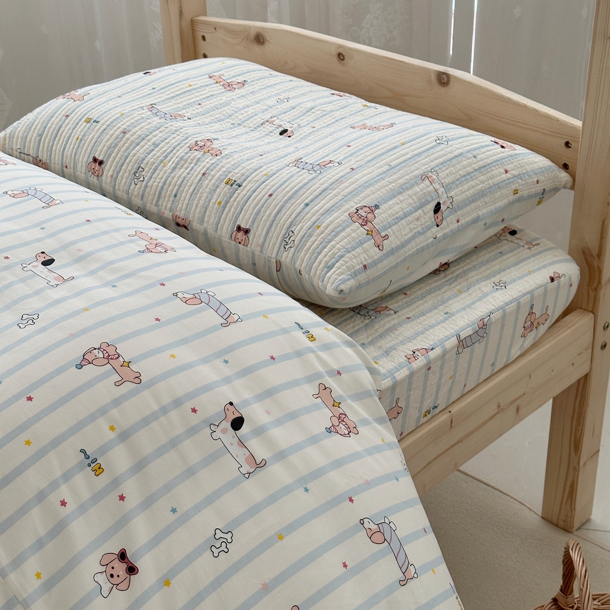 91家纺网 家纺一手货源 找家纺 佰织鑫家居 2025新款独家原创-学生季纯棉夹棉床笠三件套 旺仔