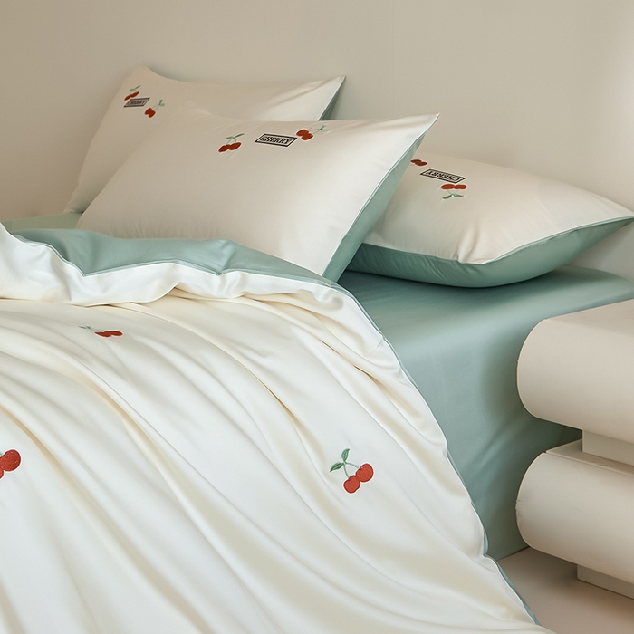 91家纺网 家纺一手货源 找家纺 618家纺 2025新款全棉60S100支纯棉长绒棉四件套-樱桃 樱桃蓝