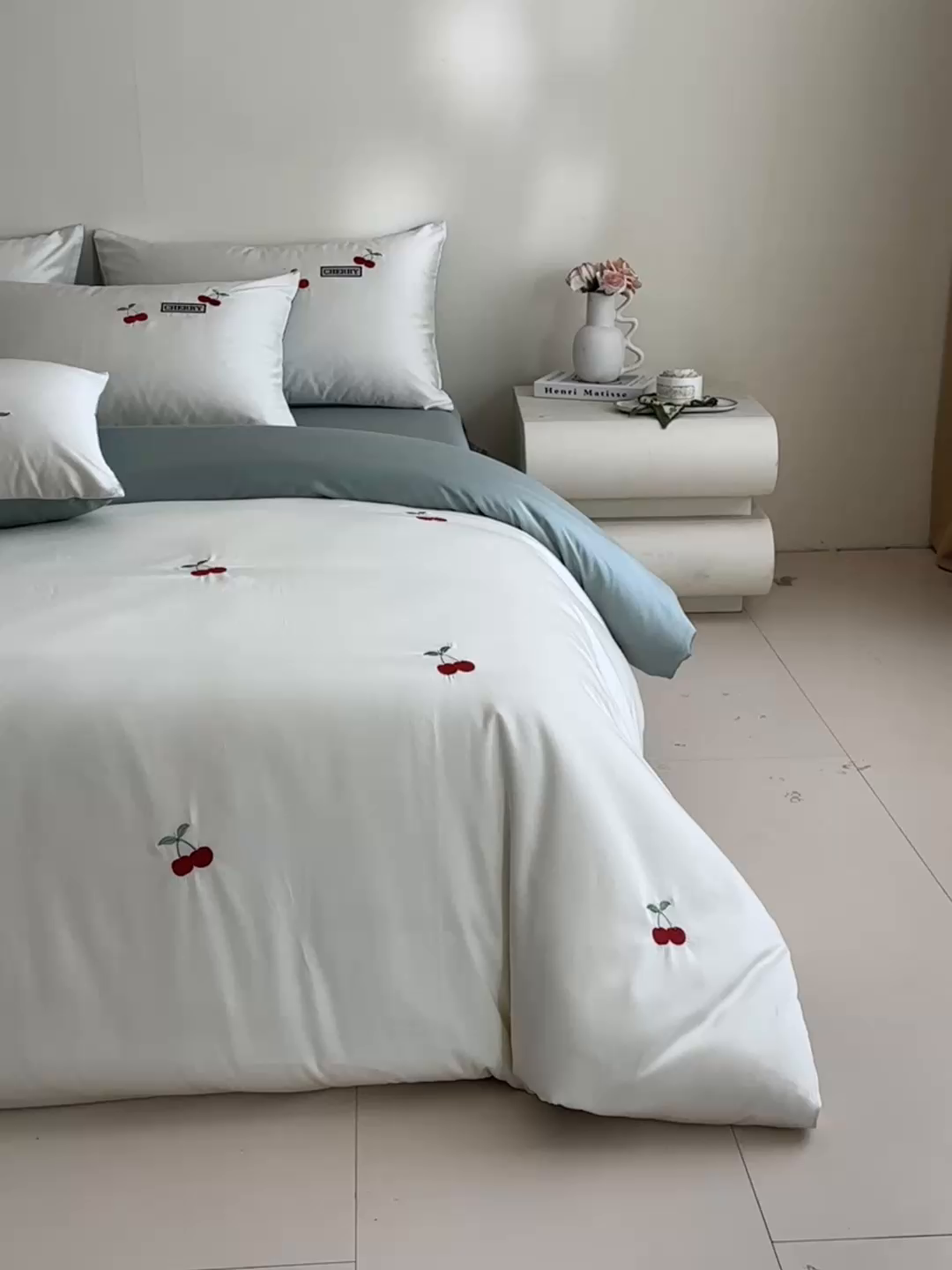 91家纺网 家纺一手货源 找家纺 618家纺 2025新款全棉60S100支纯棉长绒棉四件套-樱桃 樱桃蓝