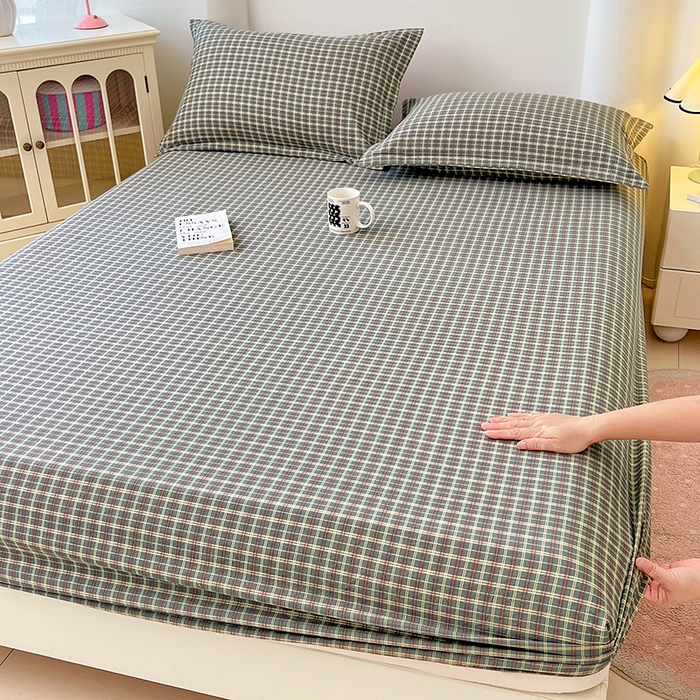 91家纺网 家纺一手货源 找家纺 梦舒羽 2025新款双层纱格子床笠防滑床罩床垫保护套榻榻米宿舍三件套 常规款-简兮绿格