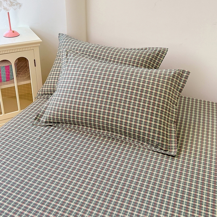 91家纺网 家纺一手货源 找家纺 梦舒羽 2025新款双层纱格子床笠防滑床罩床垫保护套榻榻米宿舍三件套 常规款-简兮绿格